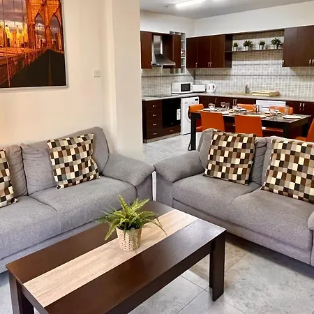Palmyra-comfortable Cozy/city Apartment. شقة *